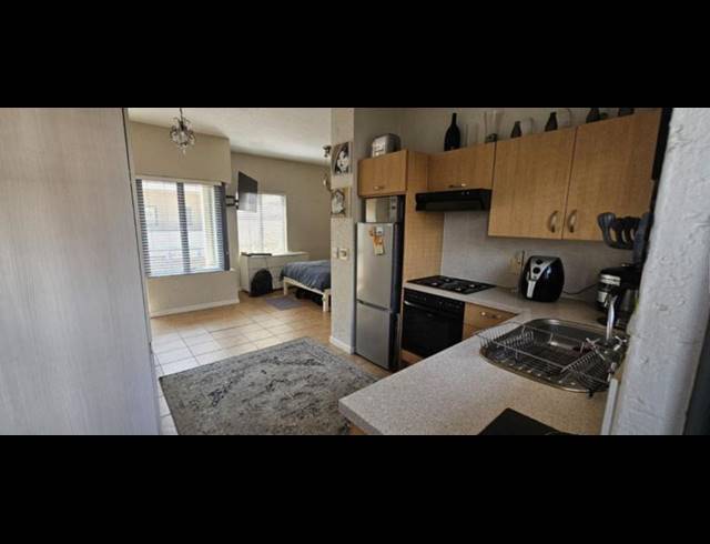 1 BEDROOM PROPERTY TO RENT IN FERNDALE